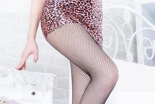 Beautyleg - 每次看Aphorodite的旅拍,图片都有种‘别再懒床啦’的现场感!真·福利!