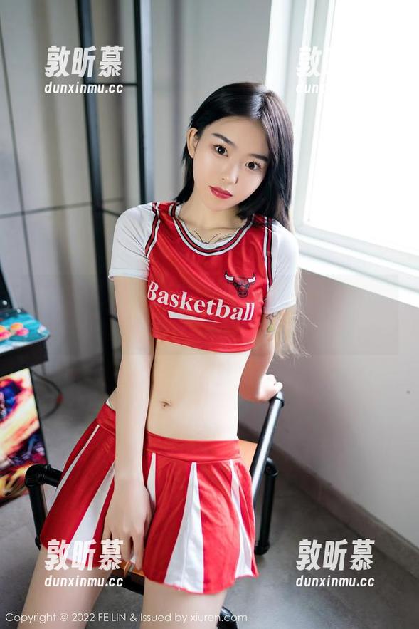 Feilin嗲囡囡 - 我说流氓小巫女不靠谱，结果她的透明作品给我一个大反转！
