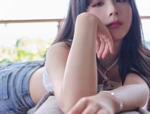 Jang Joo(장주)的定阅作品集，图包设计得像是藏宝图，要不然怎么会让我想进来翻翻每一页？