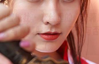 MiiTao蜜桃社 - 灰丝里的“韵莉娜VANILLA”，写真集照着来，下载与否，信你了。