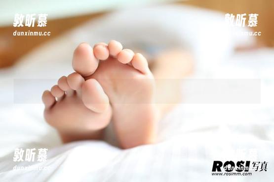 ROSI写真 - 一边骂娘一边看：恋恋双人定制图集内容积累中