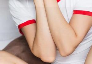 TouTiao头条女神 - 俞公主最新图包，黑色时刻——这是一种微妙的美，我想我懂了。