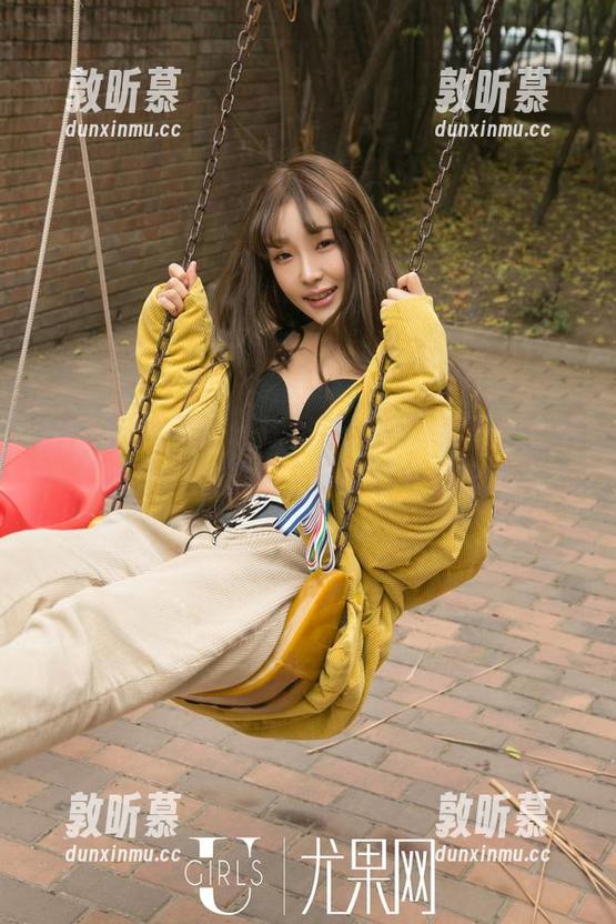 UGirls尤果网 - 陈雅漫泳池写真新图上线，把我们都变成了目瞪口呆的路人！