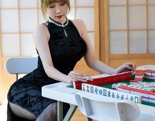 XINGYAN星颜社 - 王俪丁呀的礼服写真，虽然无圣光，但式样随意流畅。