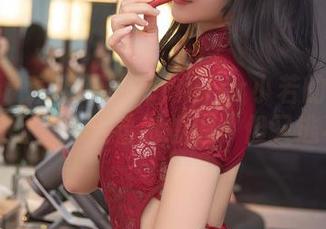 Xiuren秀人网 - Jennifer小若的那本定制瑜伽图集,越看越想逃,但又逃不掉。