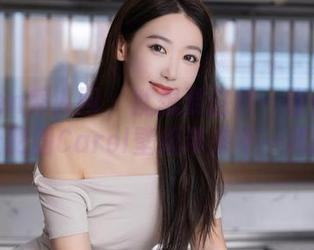 Xiuren秀人网 - 就想要这样一张!高清双人土肥圆Carol壁纸带来不一样的日常