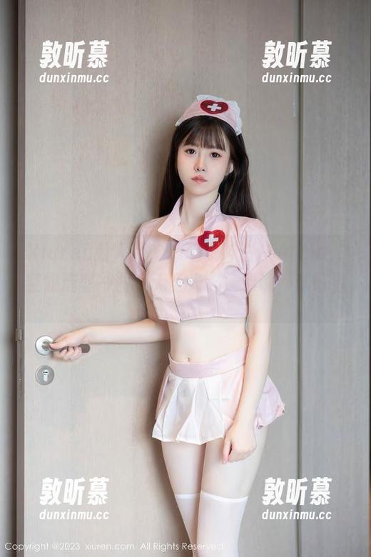 Xiuren秀人网 - 职场女神白白Alina，空姐造型一图“无圣光”，别说，真好看。