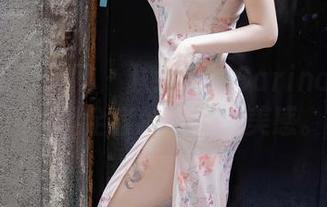 Xiuren秀人网 - 从绮里嘉Carina的纯白图包看全套的空虚与美感。