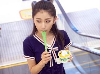 aiss - 这里有欣杨的图册合集,秘密就藏在这些小细节里