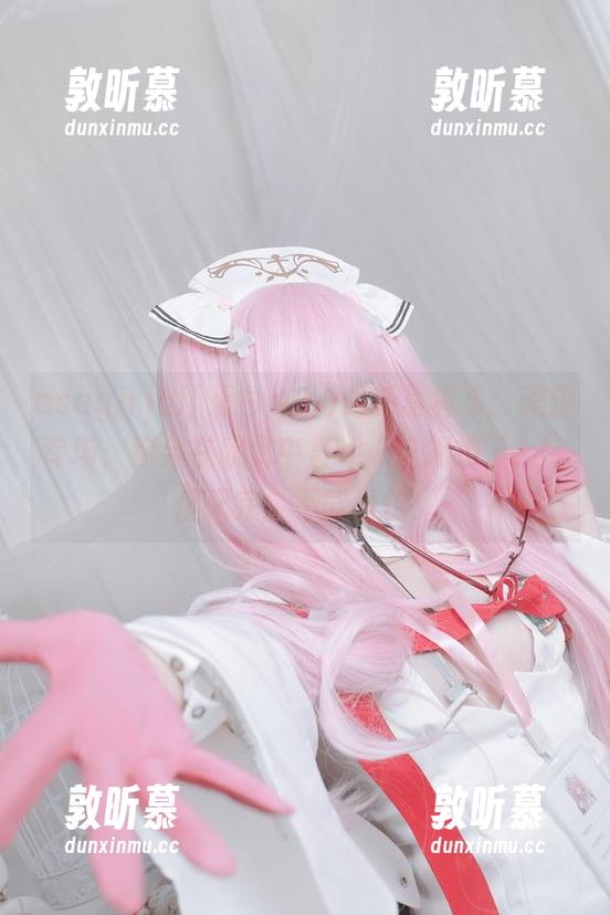 asagiriai(爱ちゃん)最新写真集：美脚专场，你会在欣赏中直呼“这招绝了！”但又完全不能模仿！