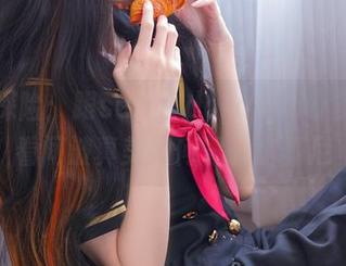 私拍探险：跟sally dorasnow多啦雪看间波真美如何驾驭比基尼
