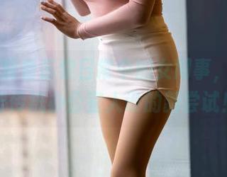丽柜 - 观看苏黎日常中的女同事，降维打击传统办公室人设的新尝试！