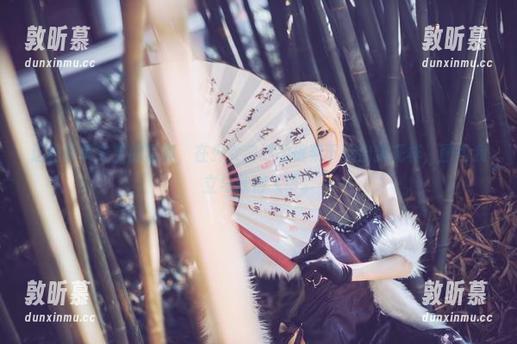 这组乖乖衣宝的写真，在少女前线的框架下玩出新花样，图包我立马就得入手。