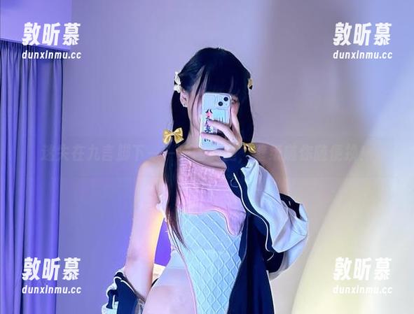 迷失在九言脚下——原图美腿，壁纸随你随便换！