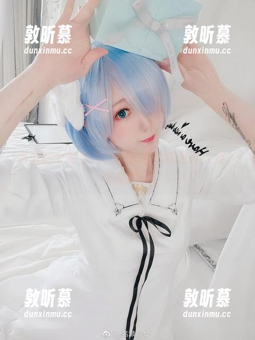 名濑弥七的照片，牛仔裤带你轻松入场，够酷吧！