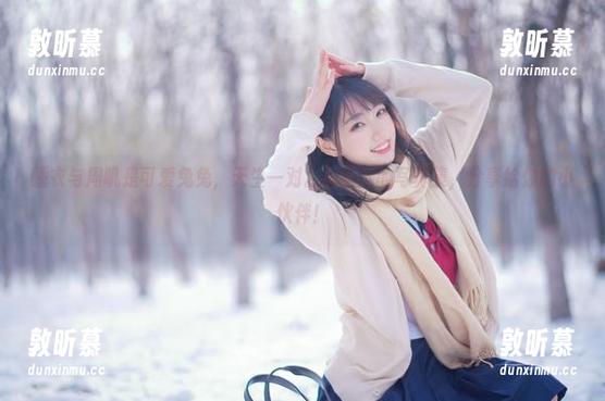 睡衣与周叽是可爱兔兔，天生一对。看看她的写真集，分享给你的小伙伴！