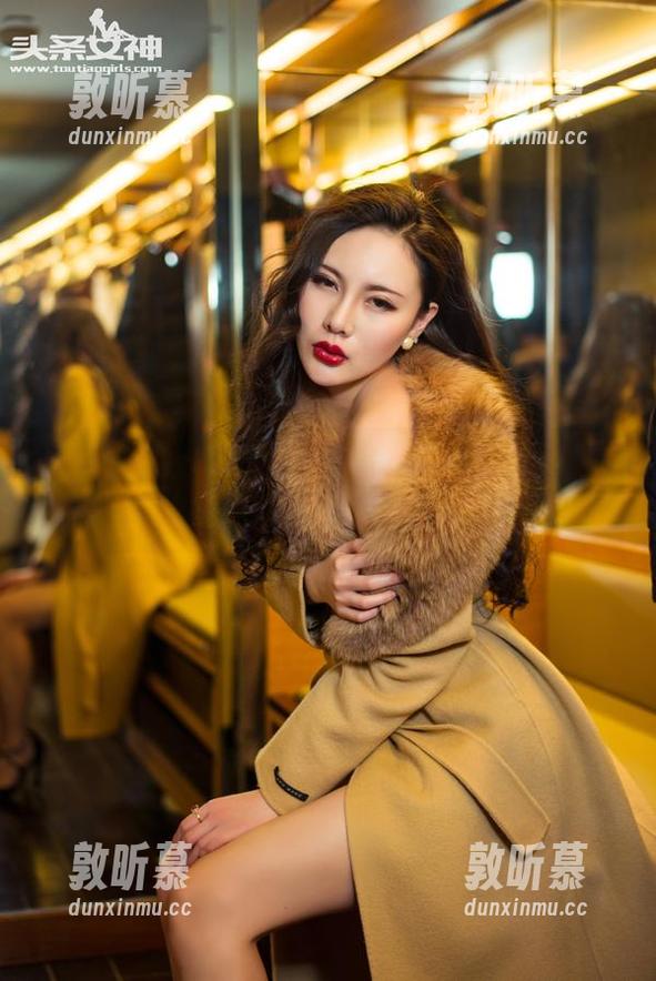 头条女神 - 它来自幻雪儿最新牛仔裤套图，让我不禁想多想几层含义。