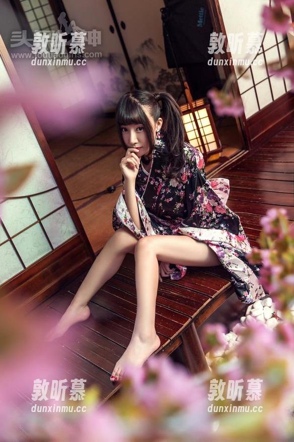 头条女神 - 瞧！樊安妮婚纱写真翩翩起舞，我却无法转移目光
