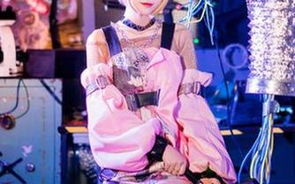 嫦娥如梦令:奶狮不咬人的写真新更新,嗨翻天!