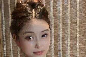 微密圈 - 奶雯的写真我们来啦，天使般的温柔，分享她的小日常与奇思妙想。