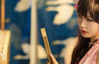 小仓千代w，胜利女神们都得靠边站，毒蛇的气场才是最新的美图潮流吧？