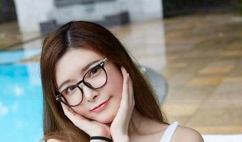 尤物馆 - 兔子Nina和她的妹妹，观看这作品，竟然让我想到了小时候的那些片段。