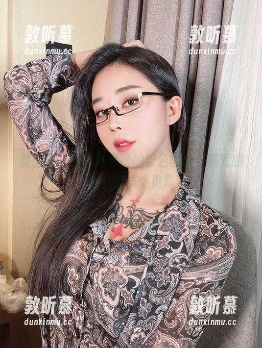 微密圈 - 跟着张老师的粉色图册，满满的少女心，细节处见真章！