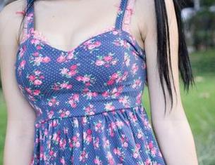 推女神 - 黄歆苑chobits的油亮套图，真想给它配个说明书：如何正确欣赏！
