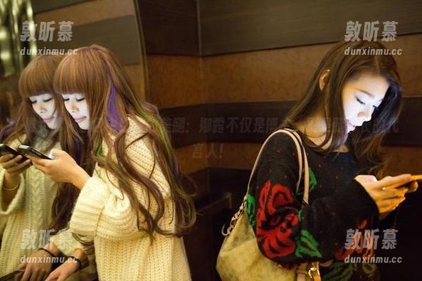 推女郎 - 图包中绽放的美腿：娜露不仅是博主，更是腿部长的代言人！