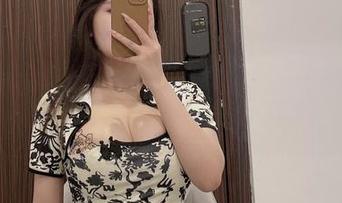 微密圈 - 精选图集,跟随是可馨耶体验大粉兔兔的“小白兔”日常