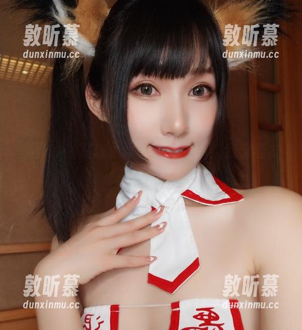 免费瑜伽写真，木之本果：看！我又要掉下来了