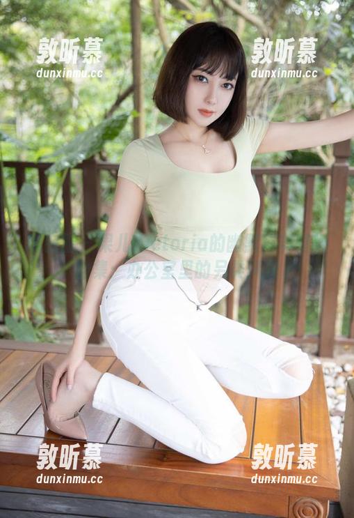 微密圈 - 果儿Victoria的幽默秘书壁纸合集：办公室里的另类风景