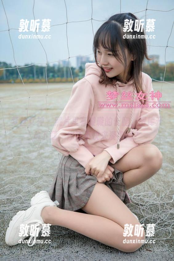 梦丝女神 - 照片里有璇璇的长腿，图库开放下载，你还不快来凑热闹？