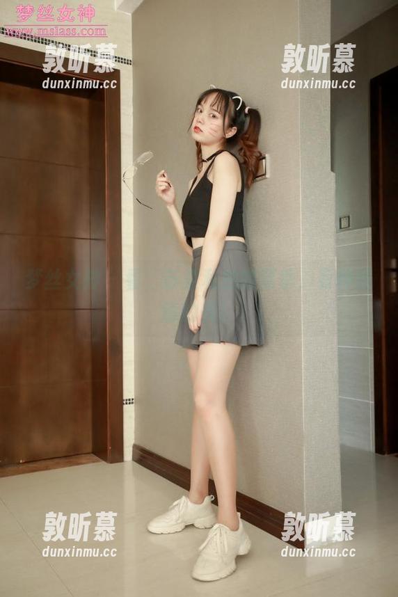 梦丝女神 - 看，苏柔私拍的夏季，有种随意的美！