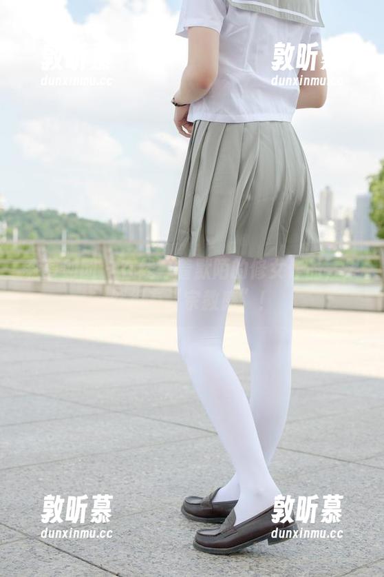 森萝财团 - 在线等着默陌的修女作品，果然很有“宗教感”！