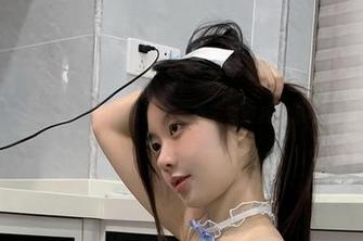 微密圈 - 打开火龙果羊的清纯写真集,看完资源我都忍不住多想了一会儿!