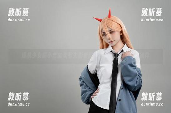 爆机少女喵小吉的柔软光影套图：在花园的每个角落徜徉