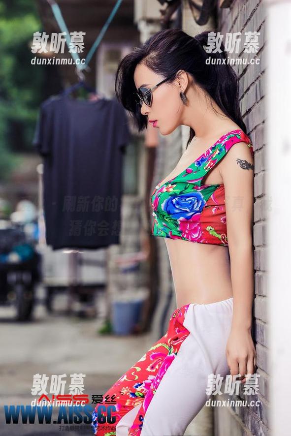 爱丝 - 刷新你的视界！索菲女王写真，我猜你会想去网盘偷偷下载