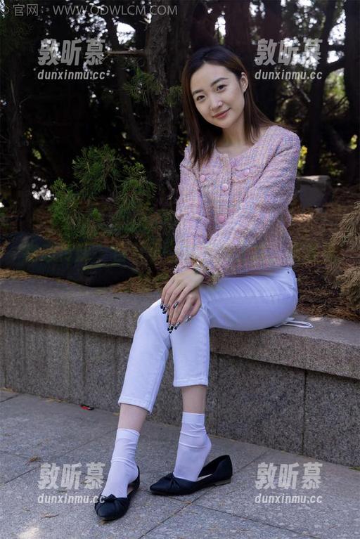 物恋传媒 - 自从小谷的美腿上线，资源争抢已成常态