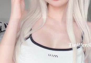 眼酱大魔王w带你飞！23年珍藏的照片合集，少女心满满！