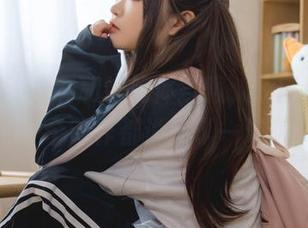 关于神沢永莉和她的体操服，原图里的每一个动作都说出了一堆话