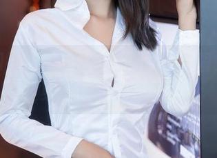 秀人网 - MODEL伊若的高清套图，秘书身份下的微妙气息