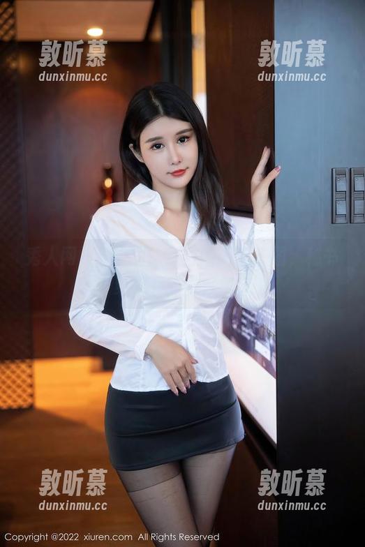 秀人网 - MODEL伊若的高清套图，秘书身份下的微妙气息