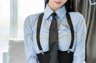 秀人网 - 纯白色调下的娜露，高清壁纸，有那么一点想逃进画面的冲动…