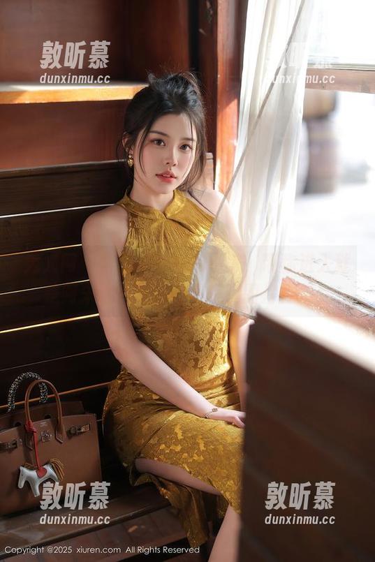 秀人网 - 努力不掉线的小编，带你进入就是阿朱啊的黑丝翘臀美腿图片合集。
