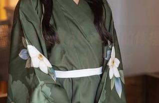 秀人网 - 瞄到蓝夏akasha的体操服,套图里果然甜得发腻