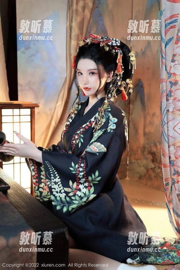 秀人网 - 精选图集：在风景尤美的女友面前，我无路可逃。
