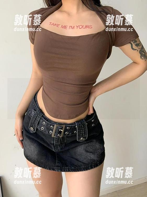 微密圈 - 粉色的猪陈佩奇的私拍合集，牛仔翘臀版，意外发现这是个“重力作用”的最佳例证。