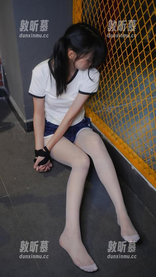 紧急企划 - 更新了！小恩的女神原图真让人意外，像人生中的小插曲一样，捉摸不定。