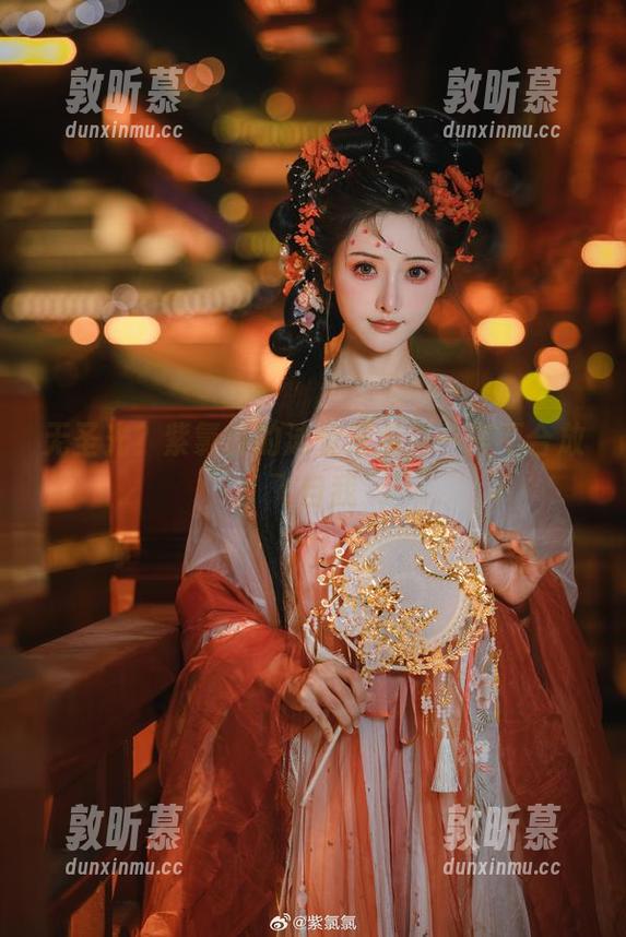 无圣光？紫氯氯的泳装逆袭，一言不合放飞自我